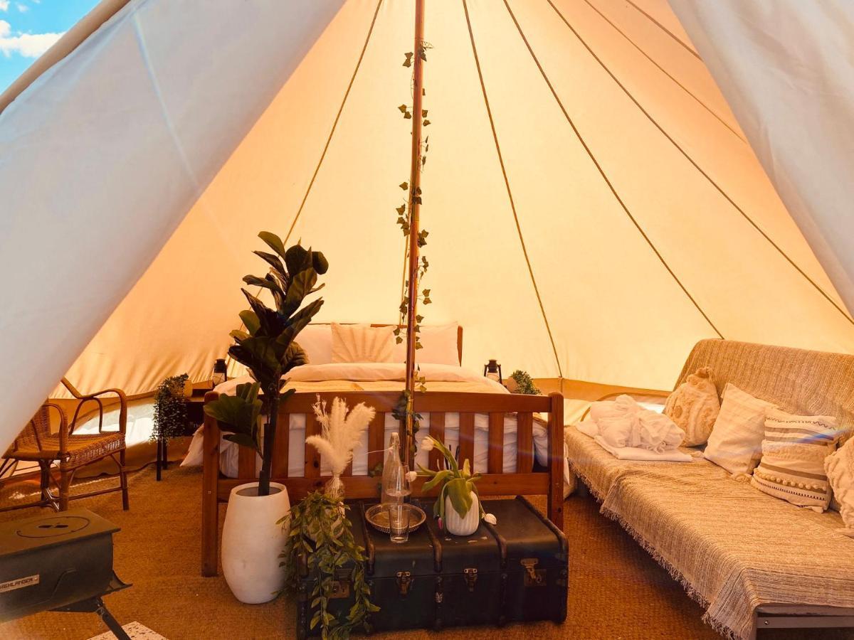 Fen Meadows Glamping - Luxury Cabins And Bell Tents Cambridge  Exterior photo